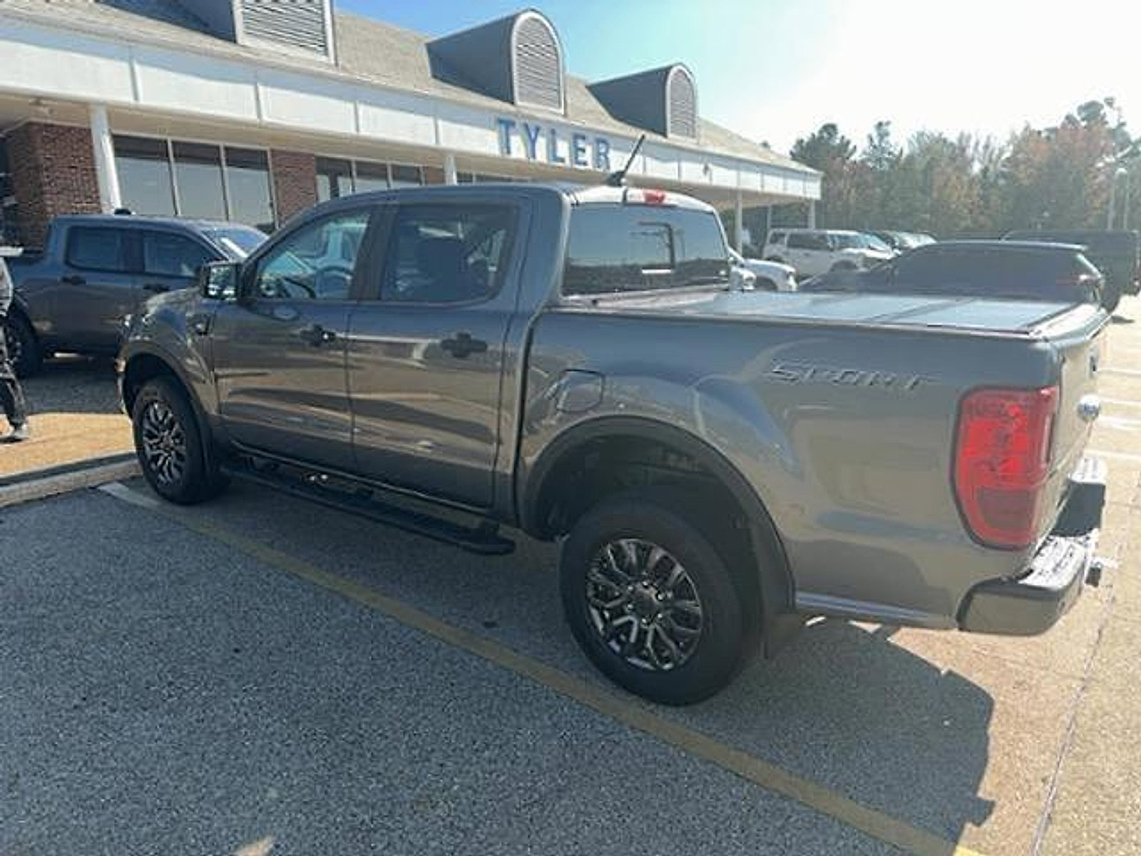 Used 2022 Ford Ranger XLT w/ Equipment Group 302A High image 5