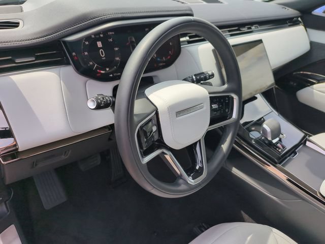 Used 2024 Land Rover Range Rover Sport SE AWD/4WD image 7