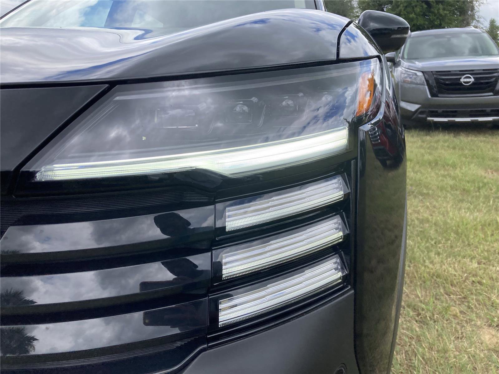 New 2025 Nissan Kicks SR image 10