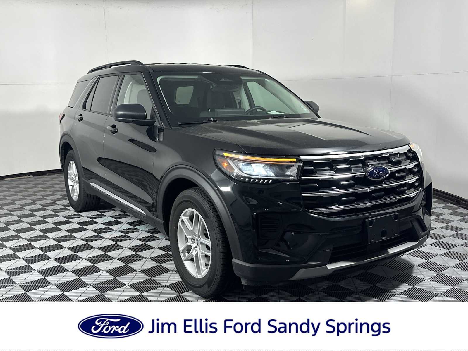 Used 2025 Ford Explorer Active