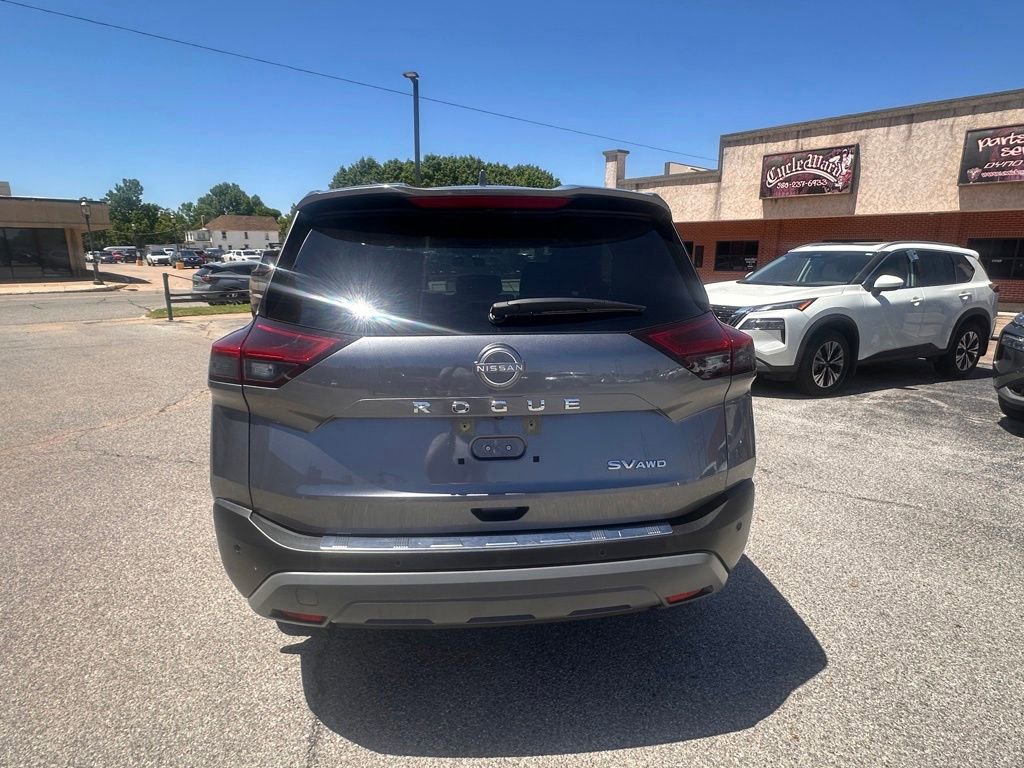 Certified 2023 Nissan Rogue SV AWD/4WD image 3