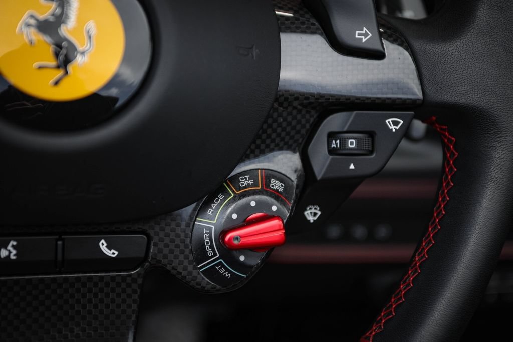 Used 2021 Ferrari F8 Tributo RWD image 30