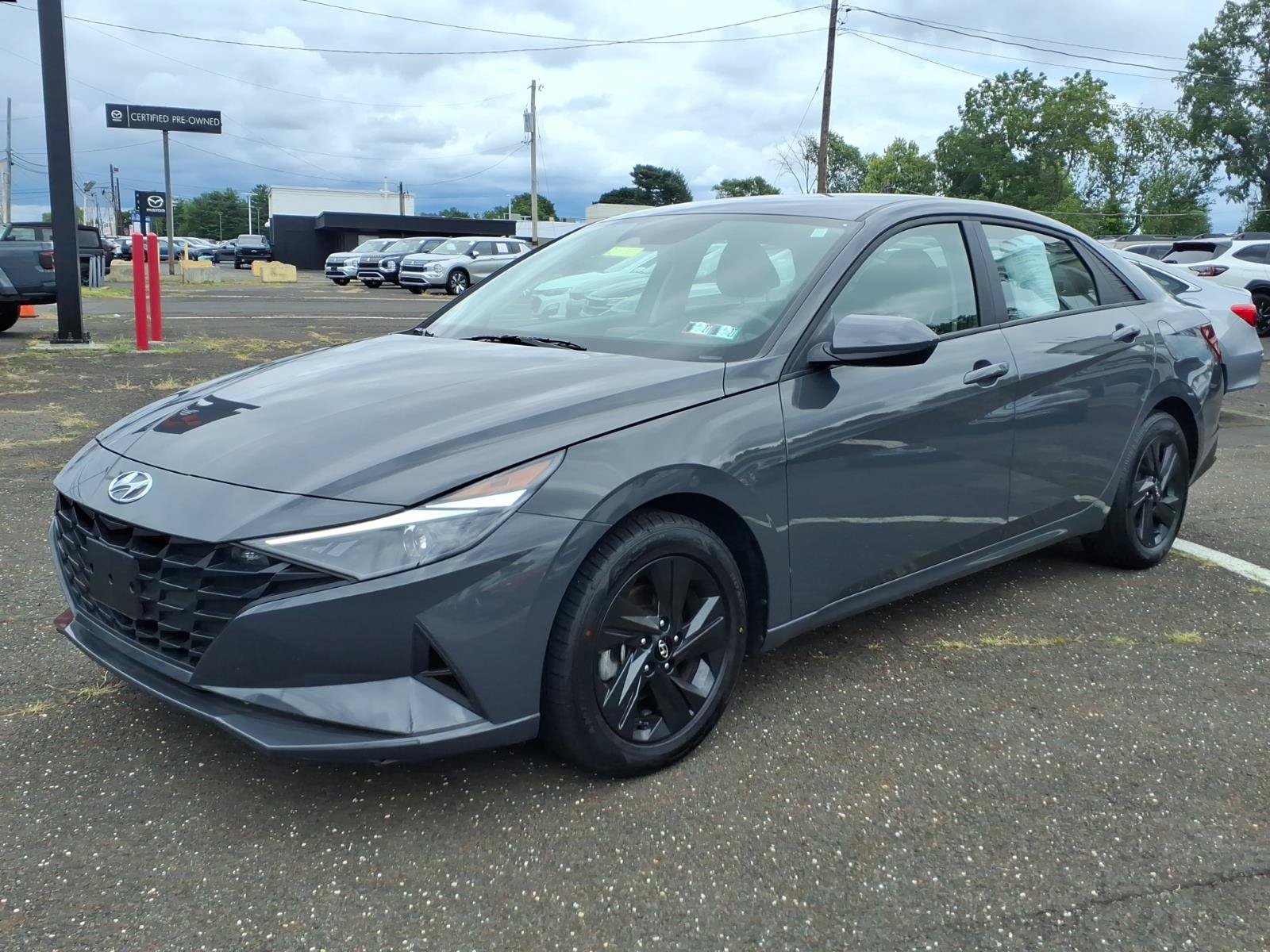 Used 2023 Hyundai Elantra SEL w/ Cargo Package FWD image 8