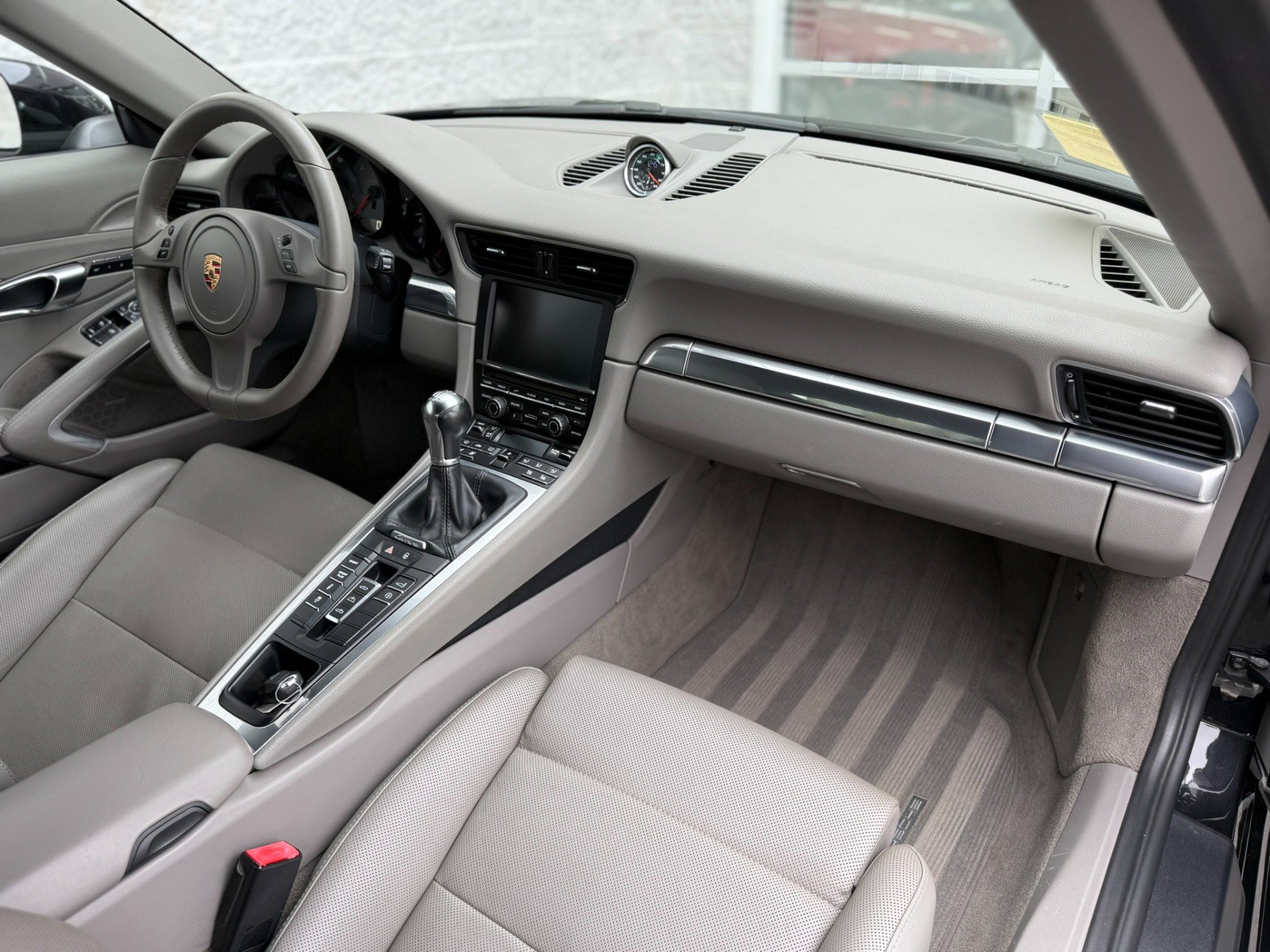 Used 2014 Porsche 911 Carrera S image 37