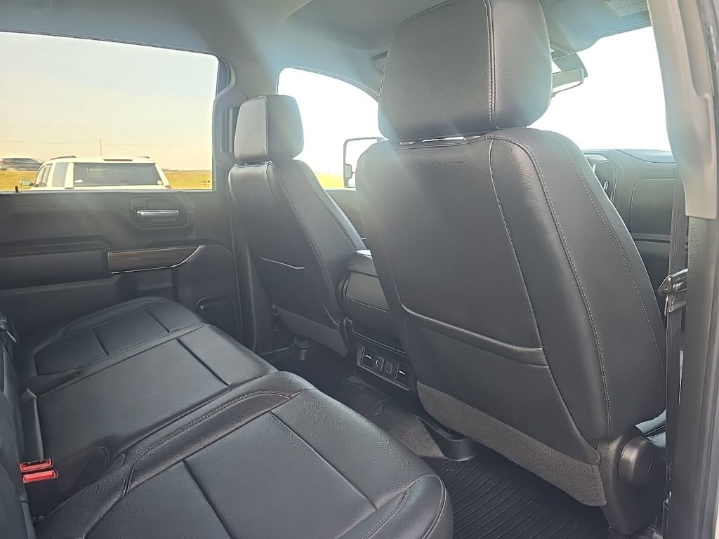 Used 2022 Chevrolet Silverado 2500 LT w/ Convenience Package image 22