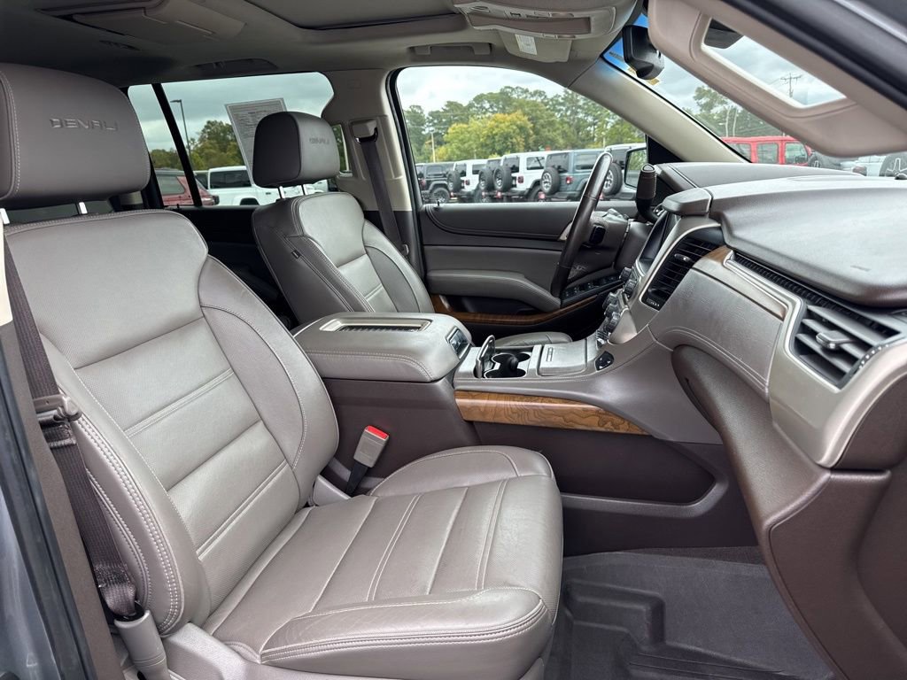 Used 2020 GMC Yukon XL Denali w/ Denali Ultimate Package image 33
