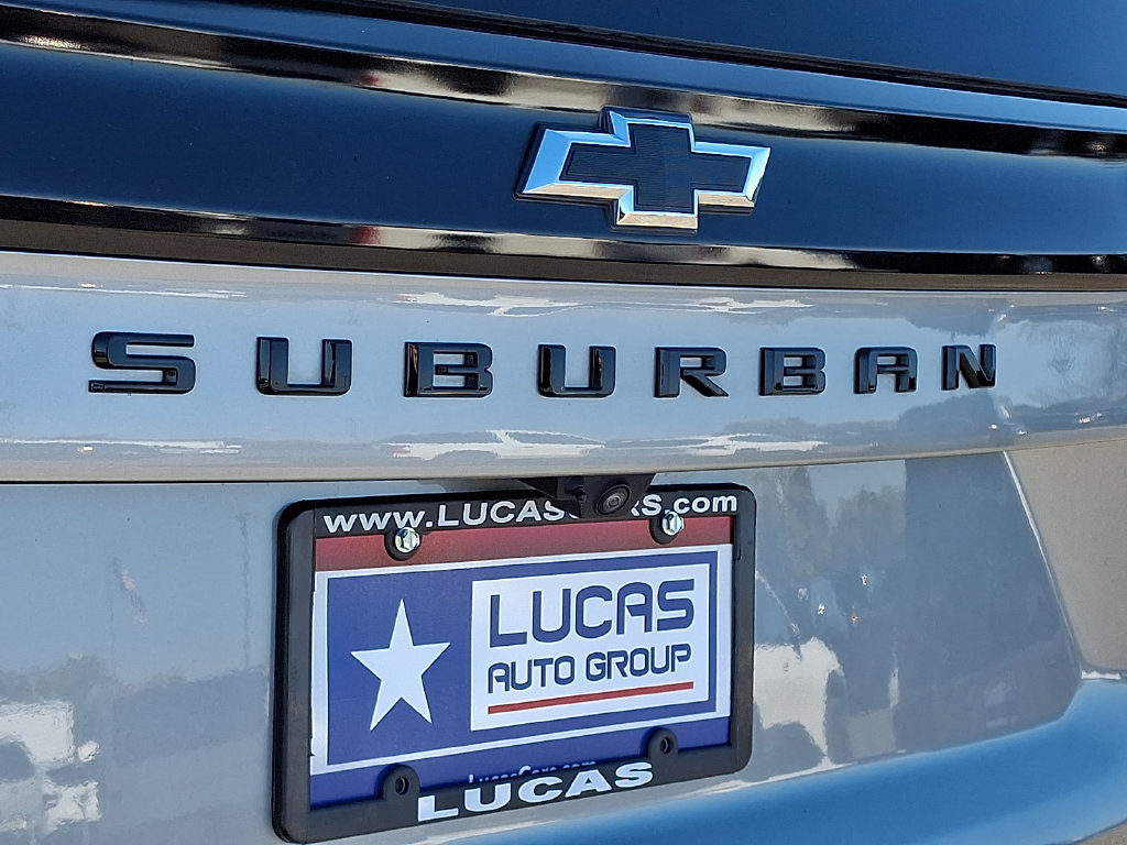 Used 2025 Chevrolet Suburban Z71 AWD/4WD image 32