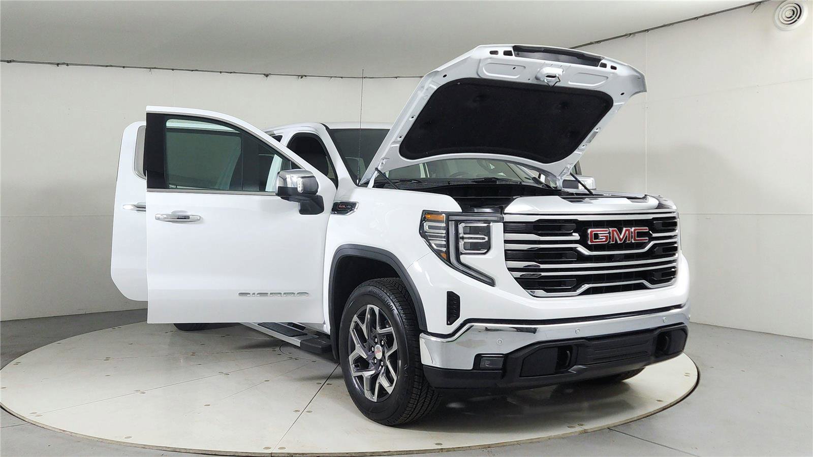 New 2026 GMC Sierra 1500 SLT w/ SLT Premium Plus Package image 9