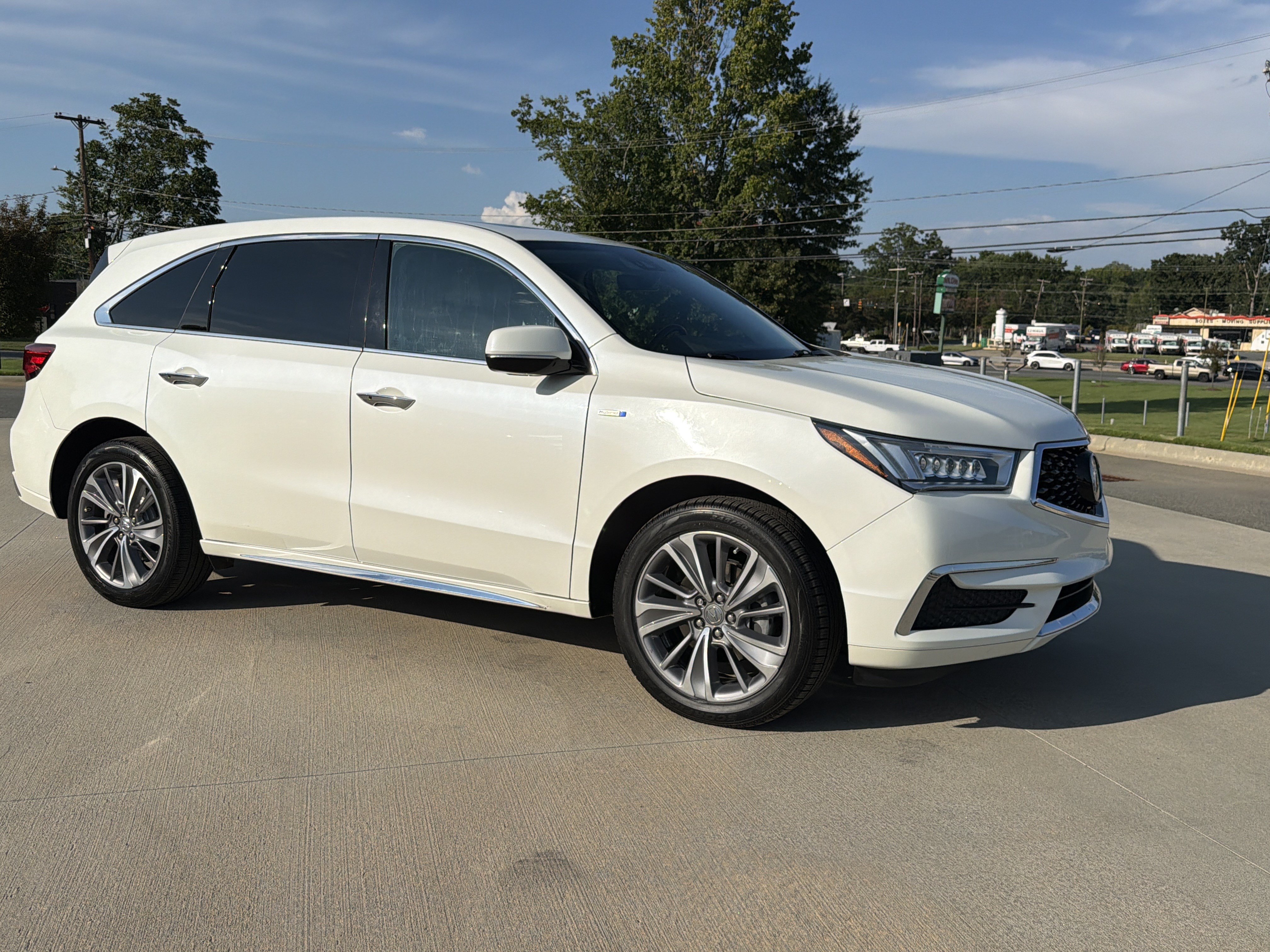 Used 2017 Acura MDX w/ Technology Package AWD/4WD image 2