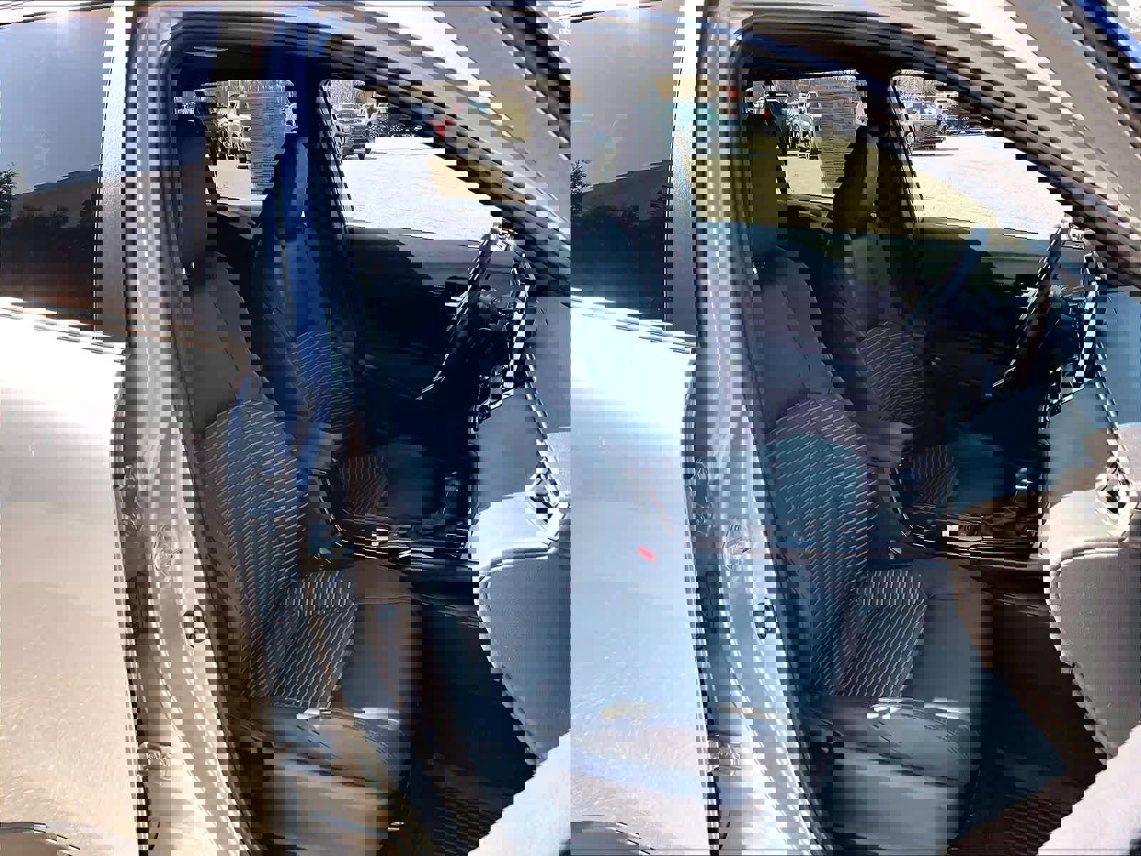 Used 2023 Toyota Corolla Cross XSE w/ Convenience Package image 11