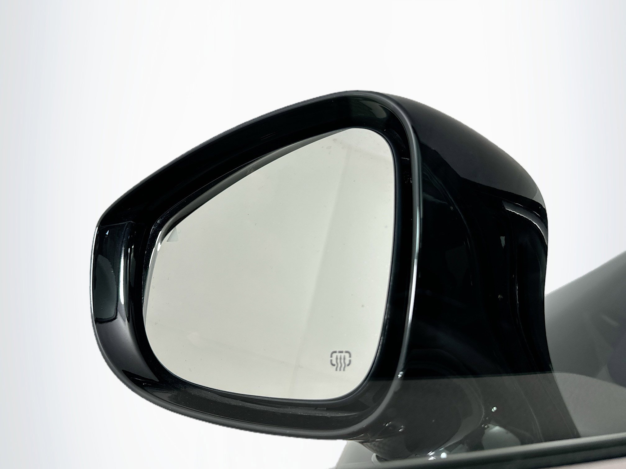 Used 2024 Chrysler Pacifica Touring-L image 16