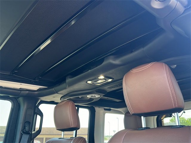 Used 2021 Jeep Wrangler Unlimited Rubicon w/ Trailer Tow Package image 11