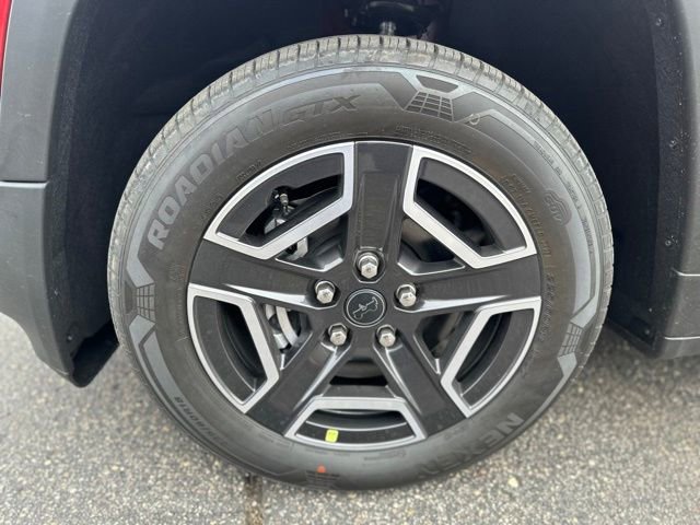 New 2026 Jeep Cherokee Laredo image 14