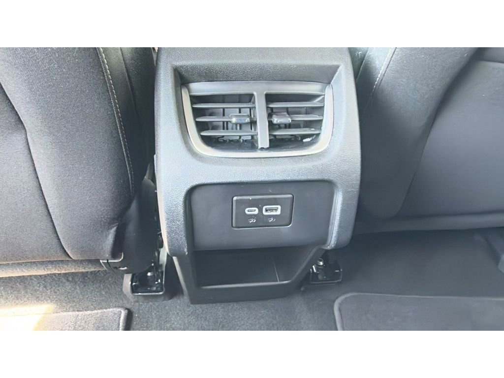 Used 2025 Chevrolet Blazer LT image 32