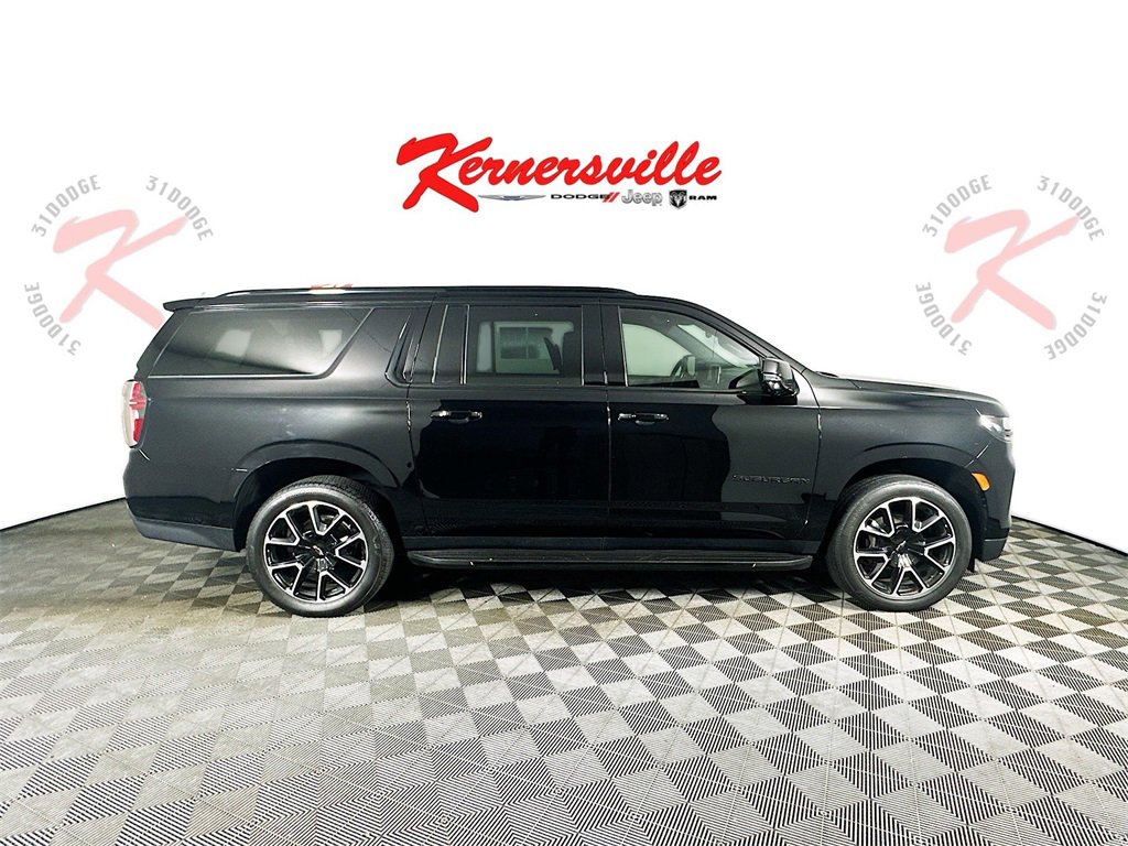 Used 2021 Chevrolet Suburban RST w/ Luxury Package image 8