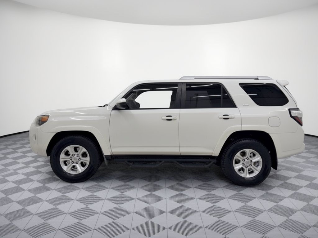 Used 2016 Toyota 4Runner SR5 RWD image 2