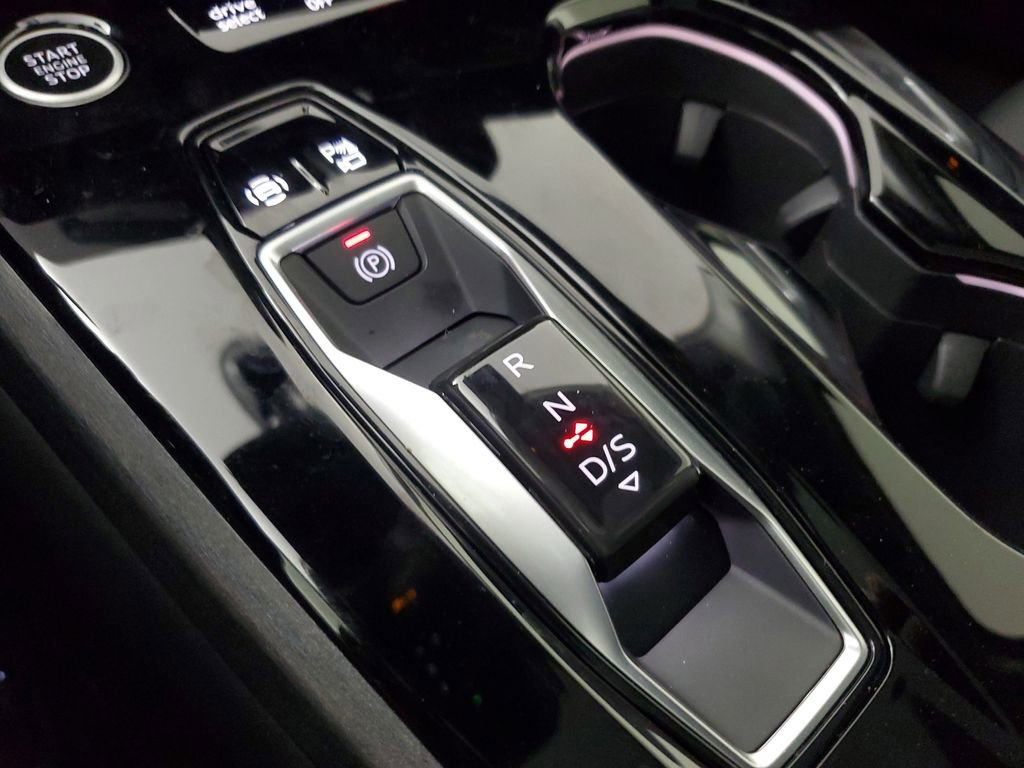 Used 2025 Audi A5 2.0T Premium Plus w/ Premium Plus image 32