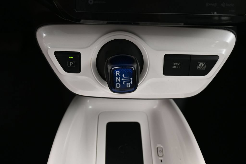 Certified 2018 Toyota Prius Four w/ Advanced Technology Package FWD image 23