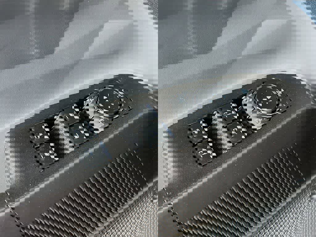 New 2025 Ford Maverick XLT w/ XLT Luxury Package image 28