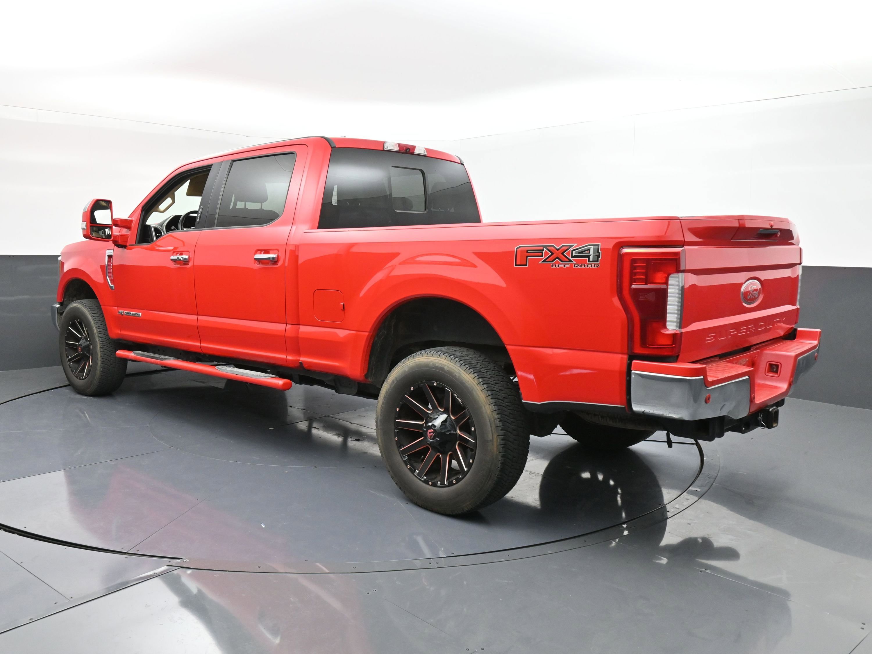 Used 2018 Ford F250 Lariat w/ Lariat Ultimate Package image 6
