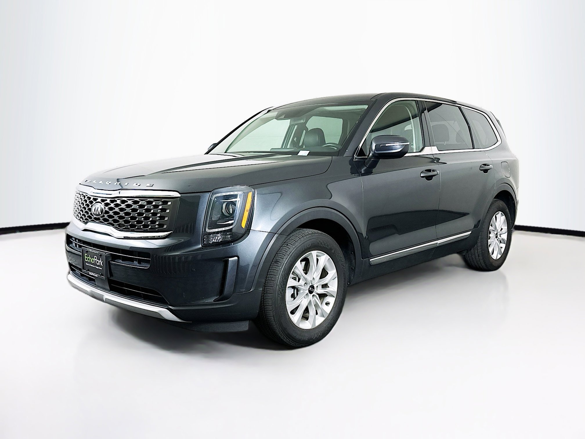 Used 2020 Kia Telluride LX AWD/4WD image 3