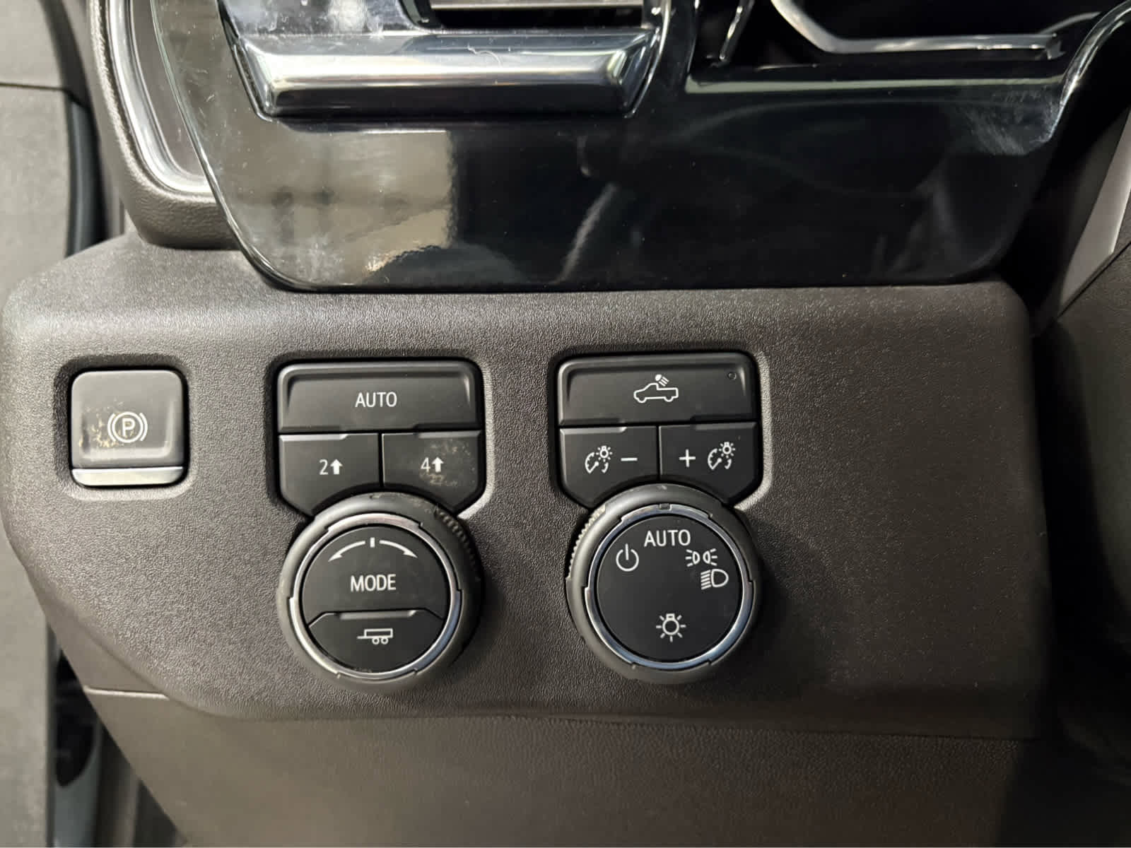 Certified 2025 Chevrolet Silverado 1500 LT w/ Protection Package image 28