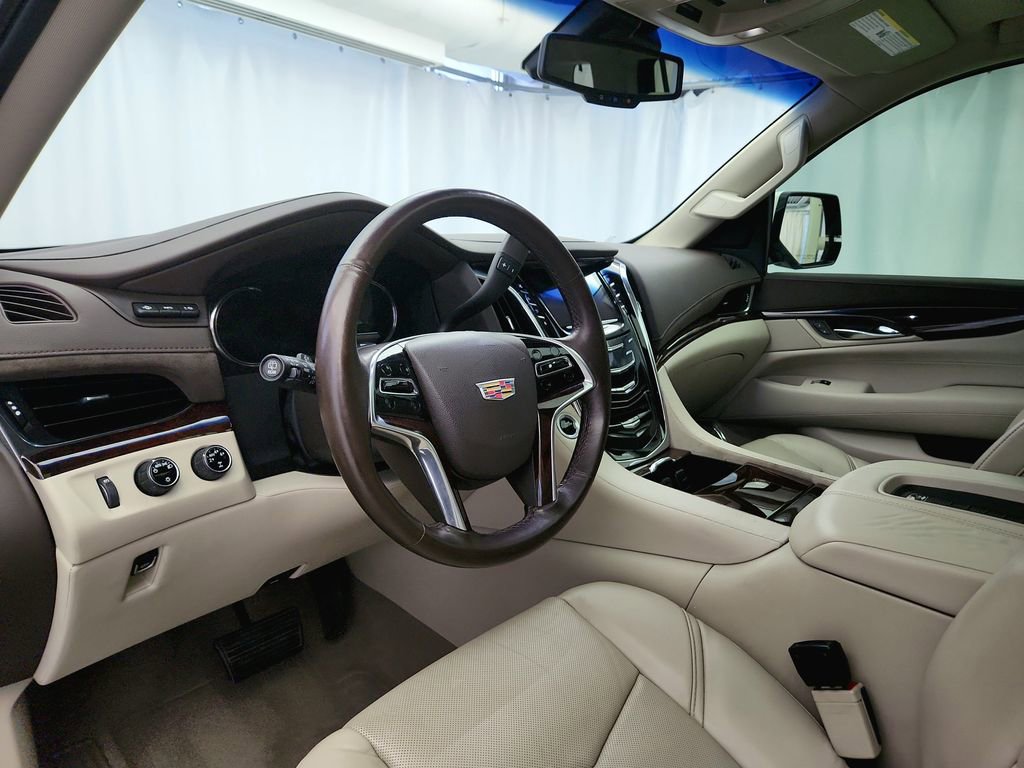 Used 2016 Cadillac Escalade Premium image 10