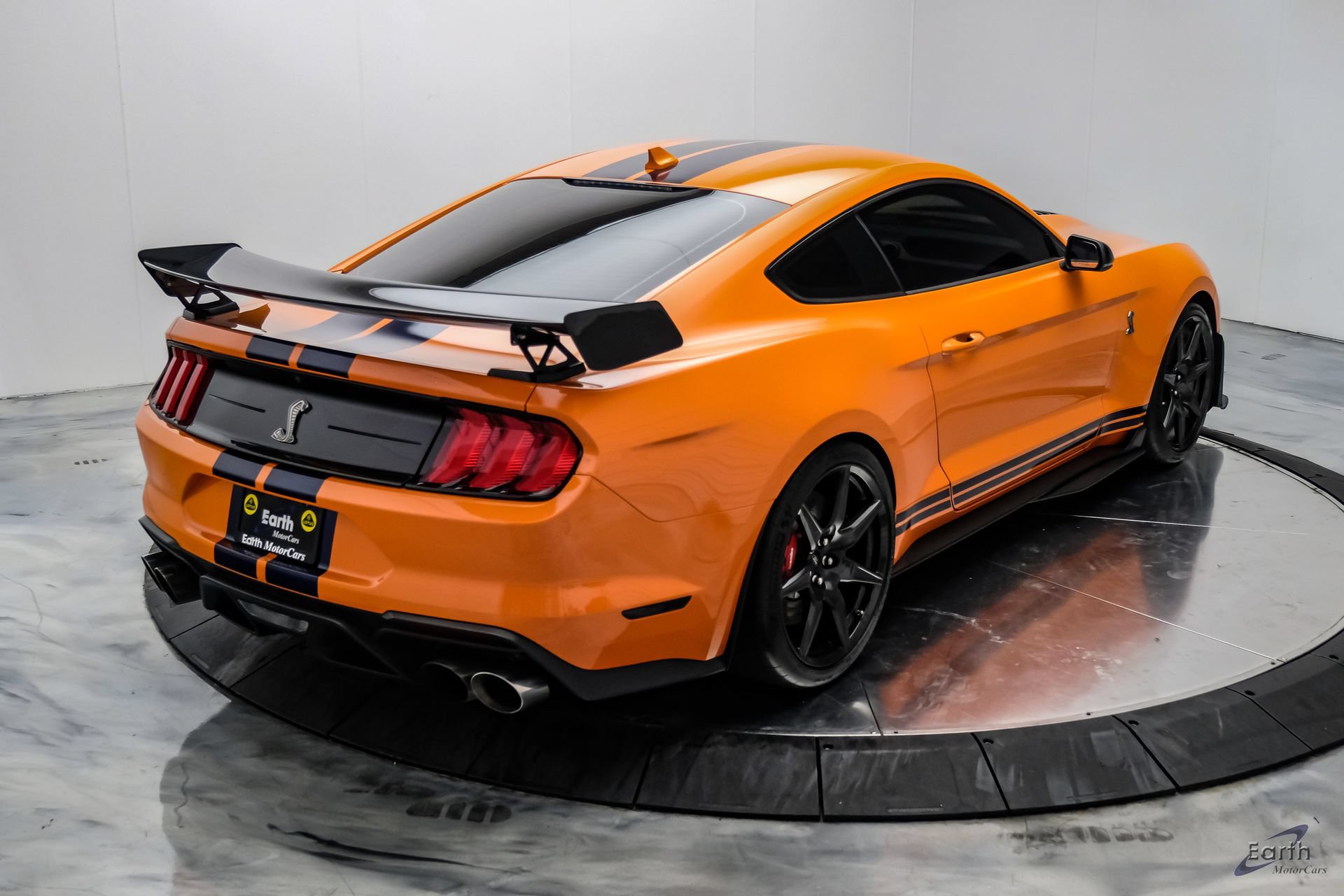 Used 2020 Ford Mustang Shelby GT500 w/ Carbon Fiber Track Pack RWD image 22