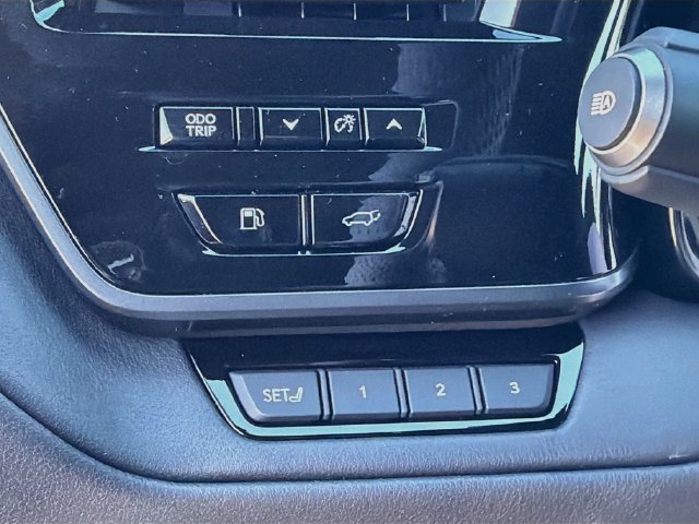 New 2026 Lexus TX 500h AWD w/ Technology Package image 37