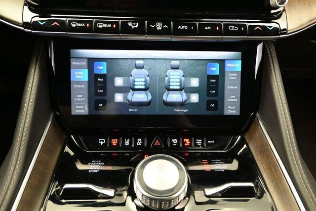 Used 2023 Jeep Grand Wagoneer 4WD image 48