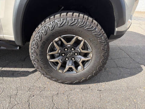 New 2026 Chevrolet Colorado ZR2 image 14