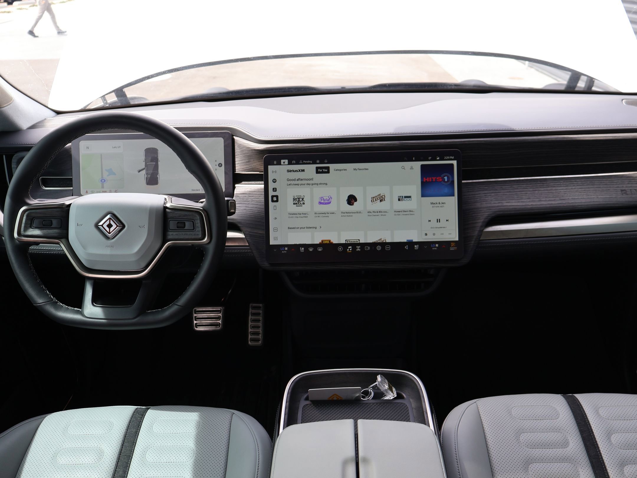 Used 2023 Rivian R1S Launch Edition AWD/4WD image 22