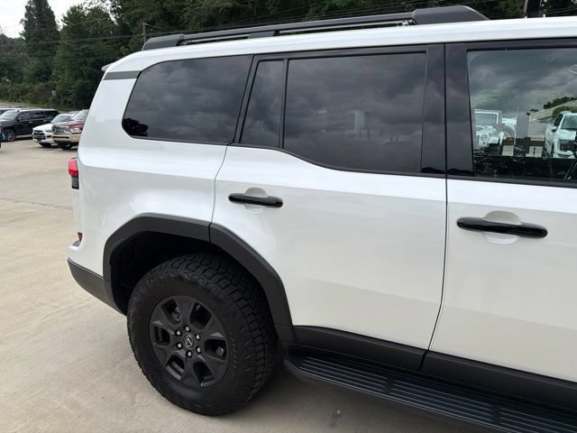 Used 2024 Lexus GX 550 AWD/4WD image 6