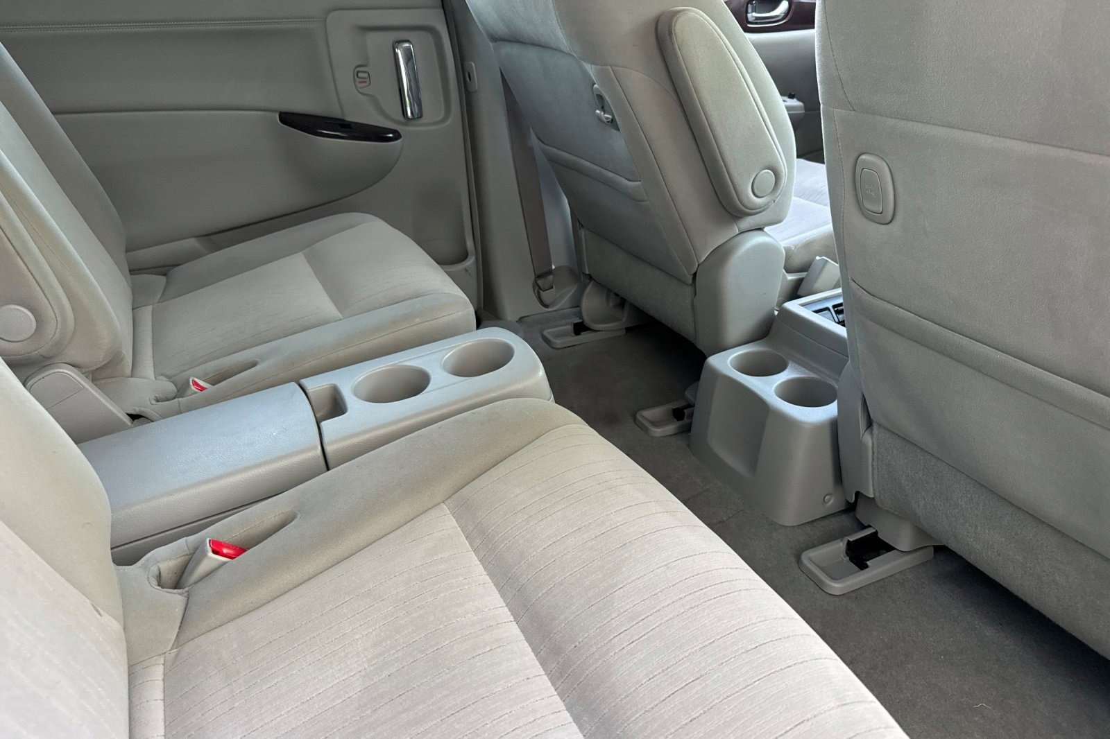 Used 2012 Nissan Quest SV FWD image 29