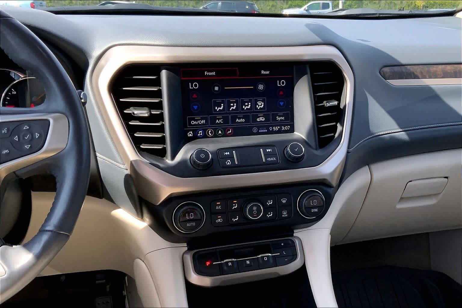 Used 2020 GMC Acadia Denali AWD/4WD image 7