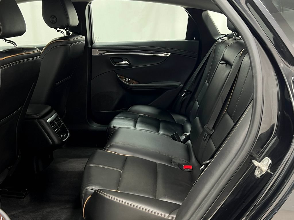 Used 2015 Chevrolet Impala LTZ FWD image 31
