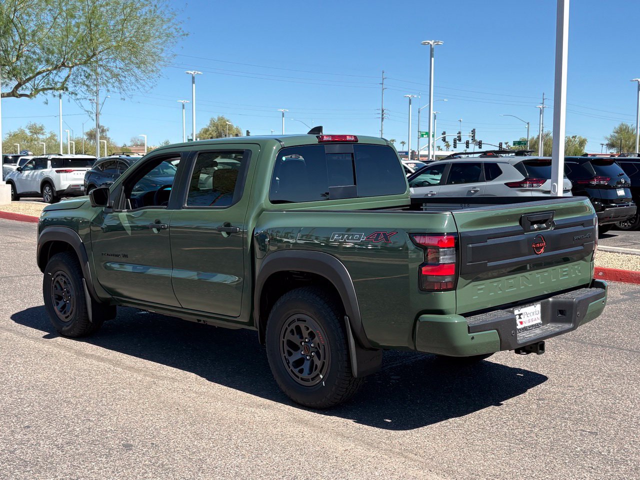 New 2027 Nissan Frontier PRO-4X AWD/4WD image 4