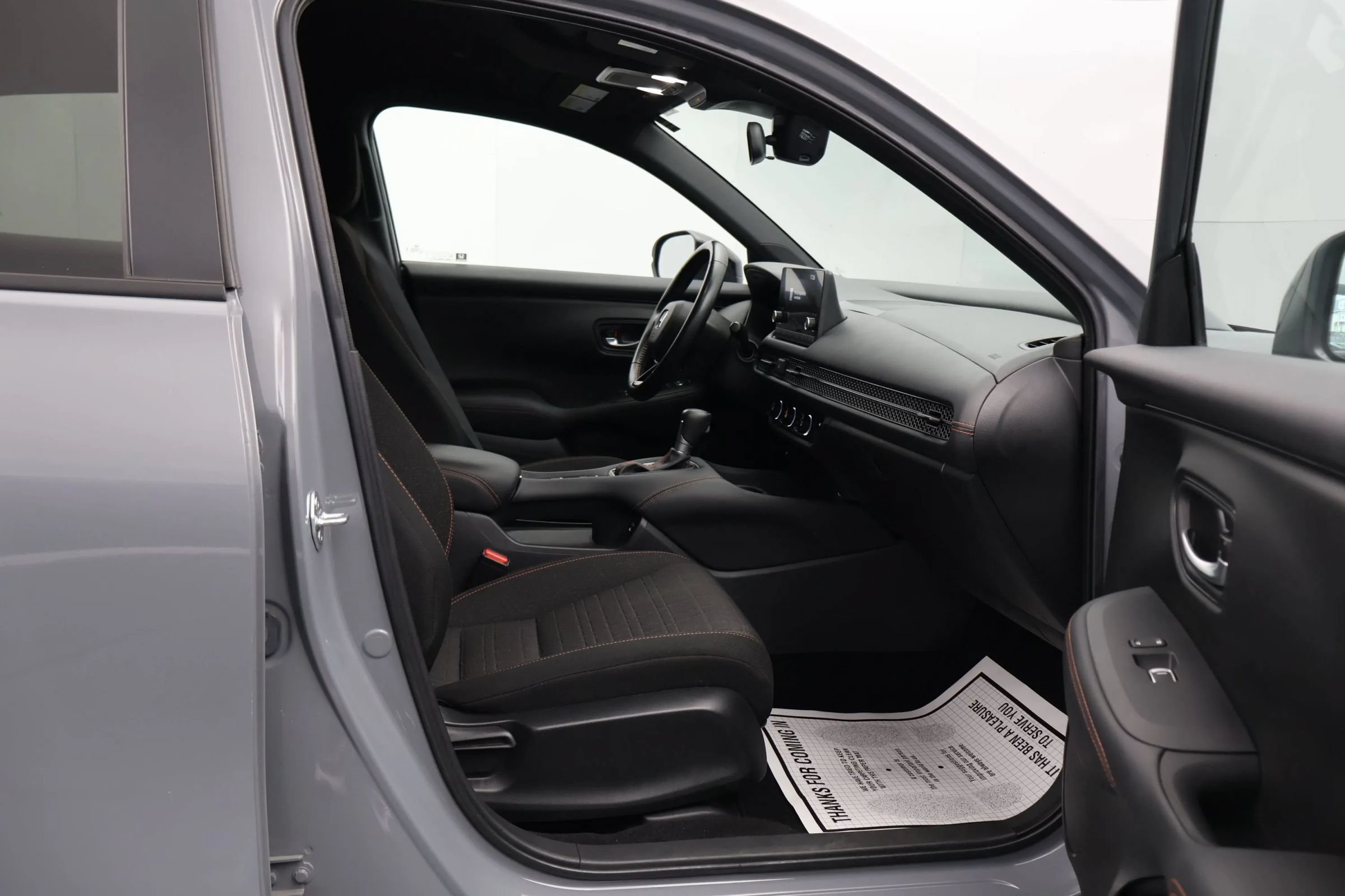 Used 2025 Honda HR-V Sport image 17