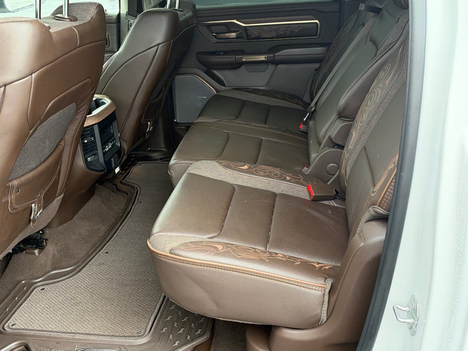 Used 2025 RAM 1500 Limited AWD/4WD image 20
