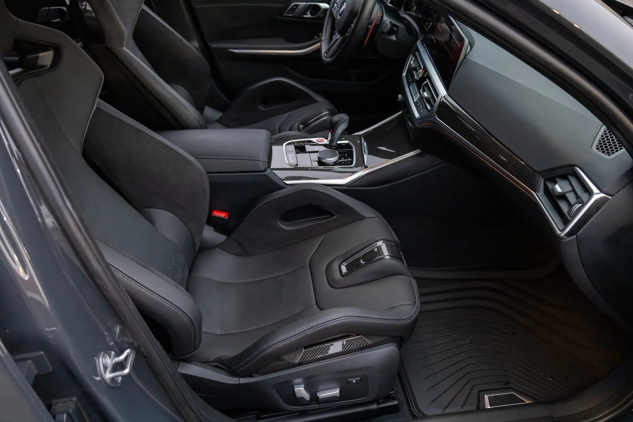 Used 2022 BMW M3 Competition w/ M Carbon Exterior Package image 60