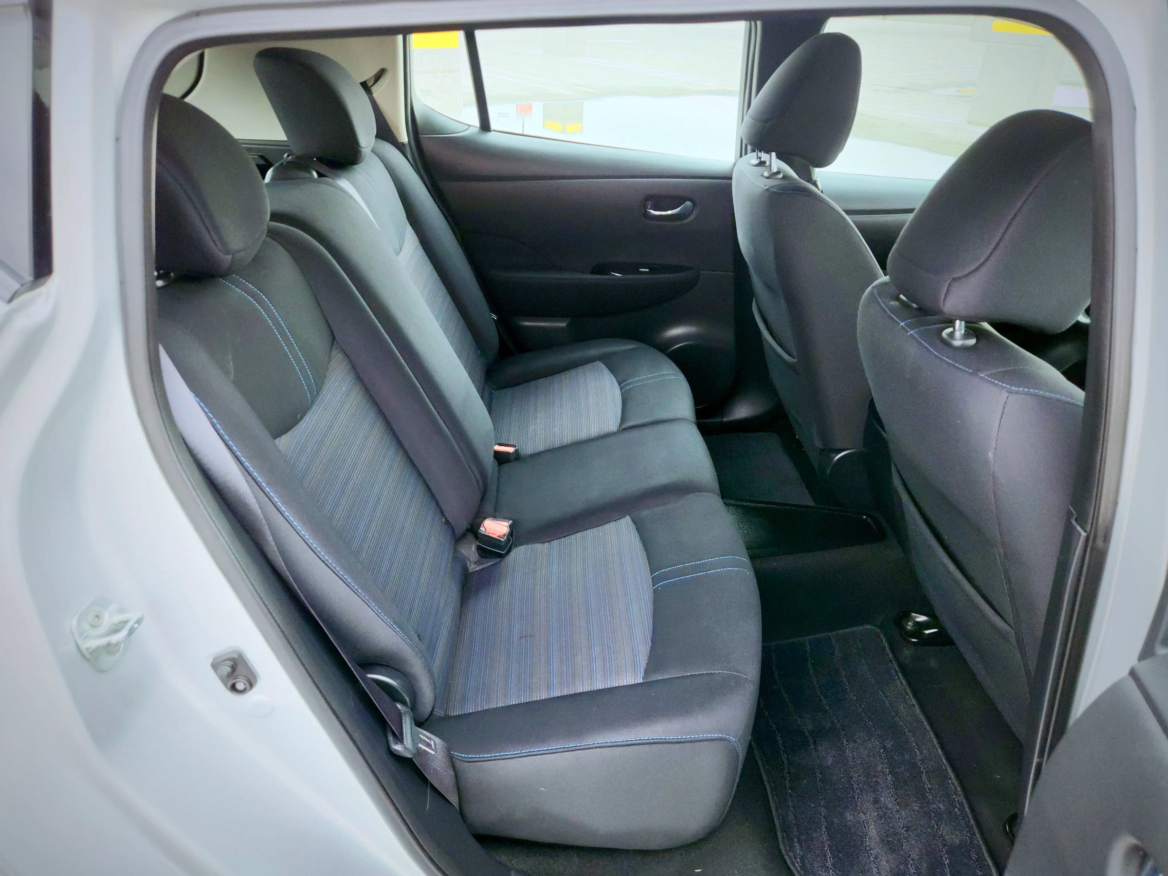 Used 2018 Nissan Leaf SV FWD image 28