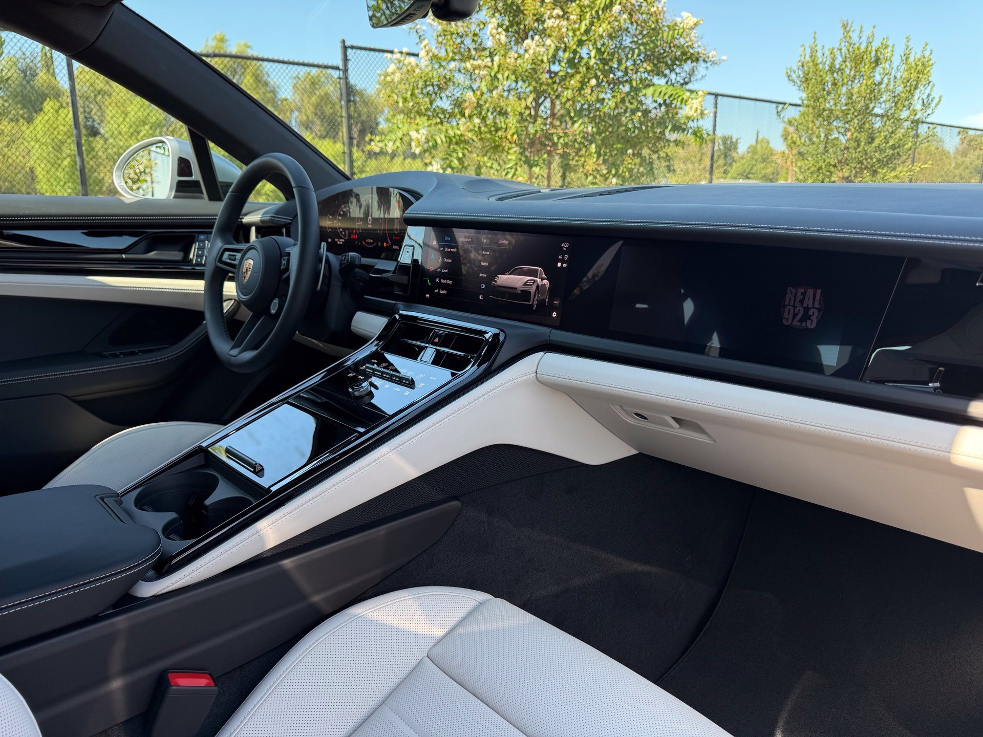 New 2026 Porsche Panamera 4 AWD/4WD image 25