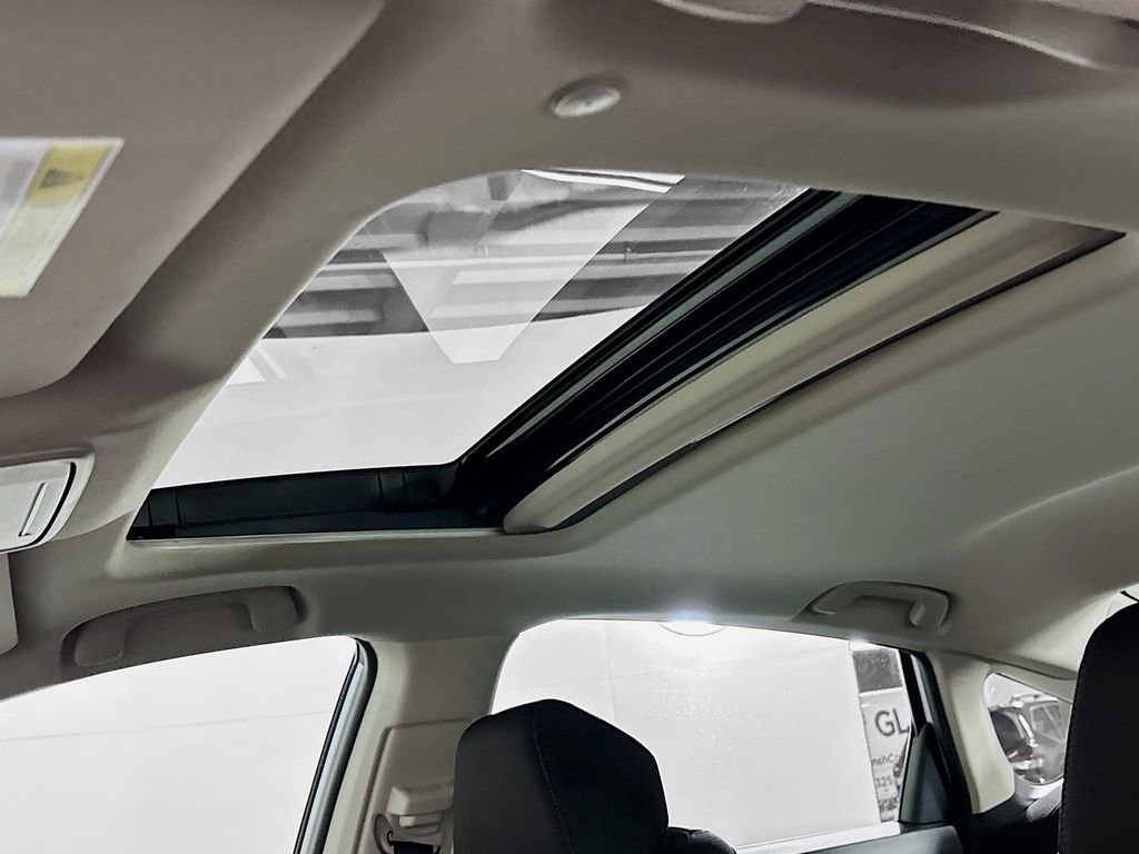 Used 2025 Honda Accord SE image 18