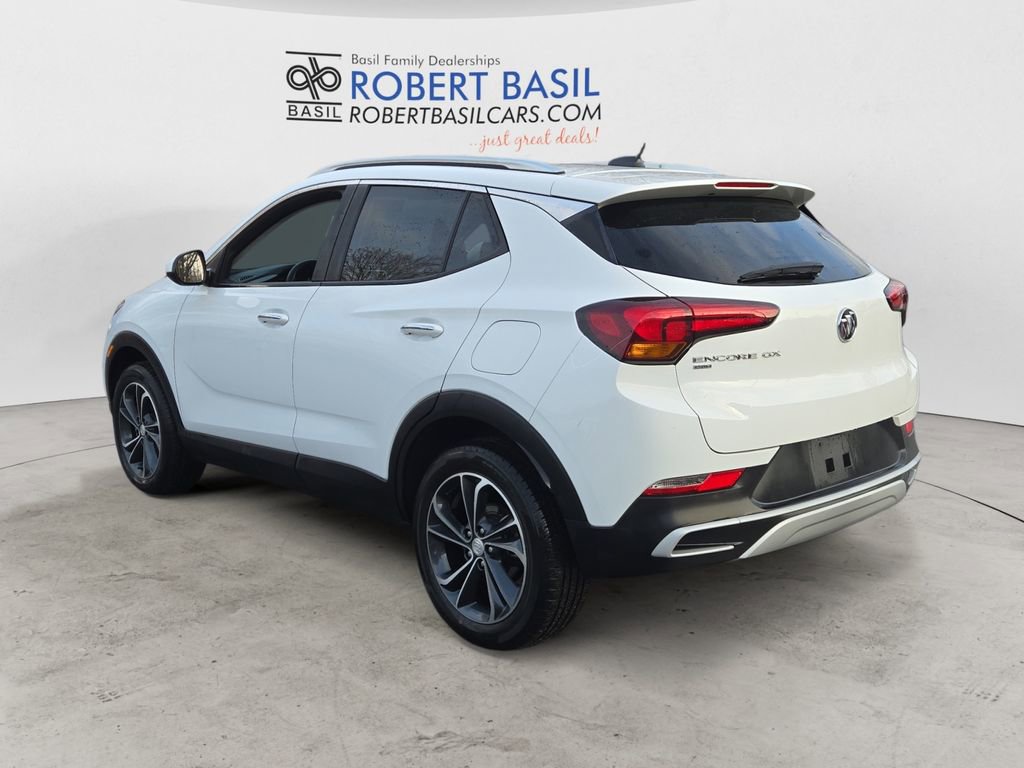 Used 2023 Buick Encore GX Select image 3