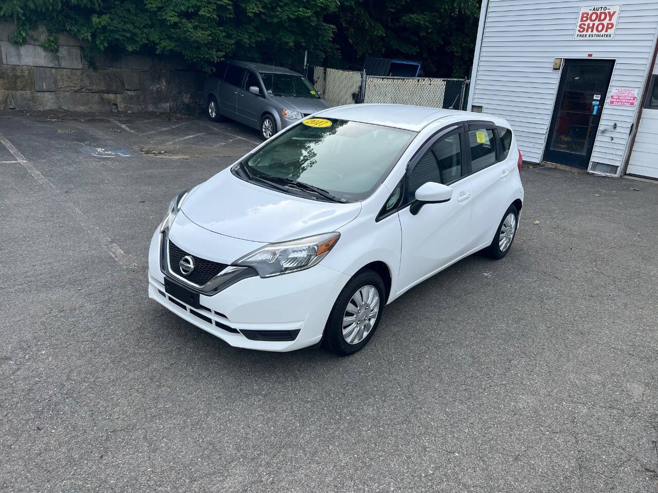 Used 2017 Nissan Versa Note S Plus FWD image 4