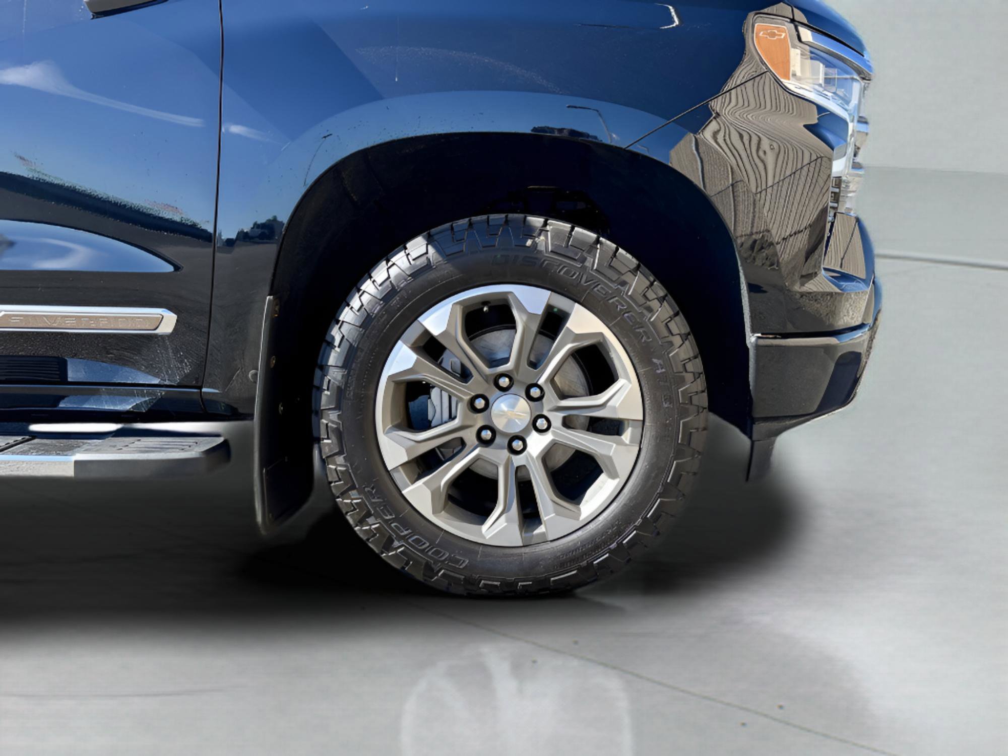 Used 2022 Chevrolet Silverado 1500 High Country image 78