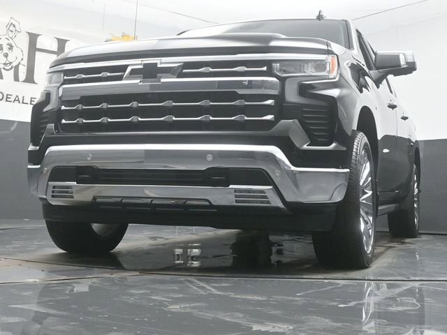 Used 2023 Chevrolet Silverado 1500 LTZ w/ LTZ Convenience Package II image 4