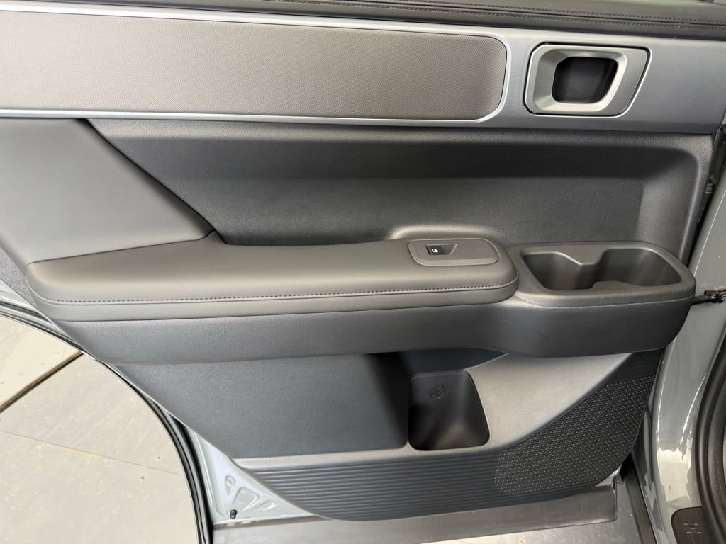 Used 2026 Hyundai Santa Fe SEL FWD image 57