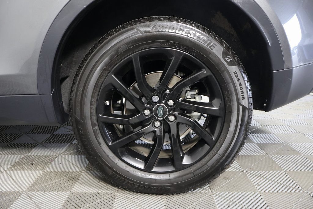 Used 2017 Land Rover Discovery Sport HSE AWD/4WD image 16