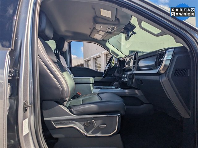 Used 2024 Ford F250 Lariat w/ Black Appearance Package image 18